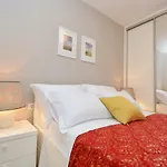 Spacious Premium Apt Lipotica With Oldtown View - Have A Memorable Holiday